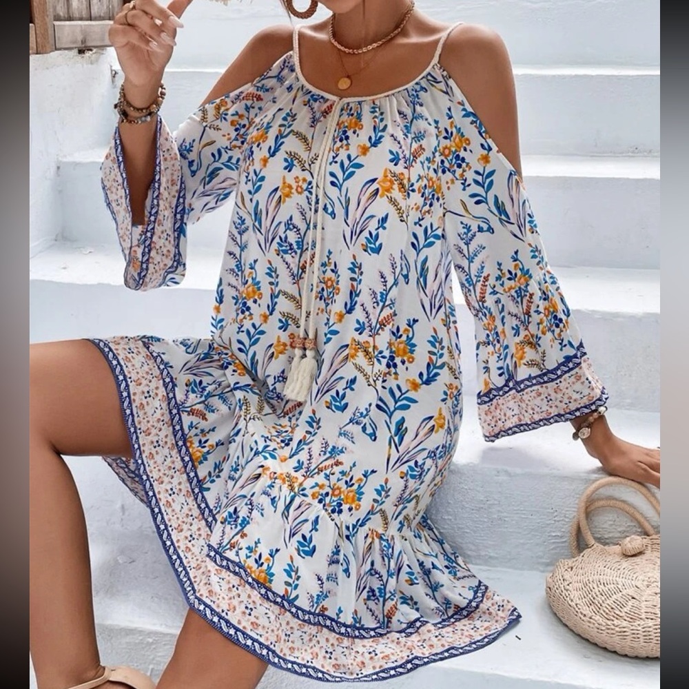 Boho Floral Print Cold Shoulder Flare Sleeve Tassel Tie Dress - Picture 3 of 16